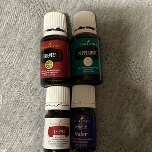 Essential oils. Carrying case included.